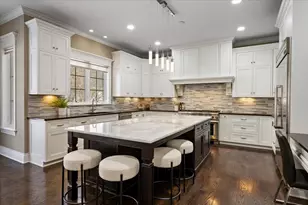 641 Lakeside Dr, Hinsdale, IL 60521 - Photo 32