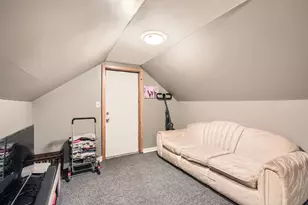 8151 S Bennett Ave, Chicago, IL 60617 - Photo 14