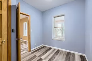 8151 S Bennett Ave, Chicago, IL 60617 - Photo 8