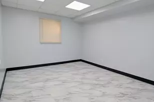 650 Shining Water Dr, Carol Stream, IL 60188 - Photo 18