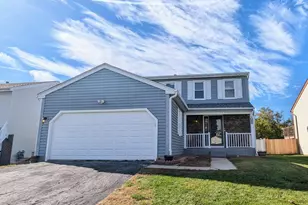 650 Shining Water Dr, Carol Stream, IL 60188 - Photo 1