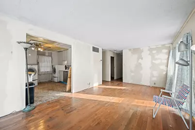 969 Berkley Street, Carpentersville, IL 60110 - Photo 6