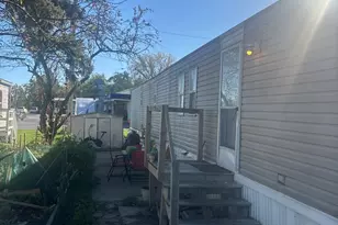 1712 Dixie Hwy, Crete, IL 60417 - Photo 2