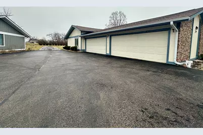 925 Wiltshire Drive #D, McHenry, IL 60050 - Photo 20