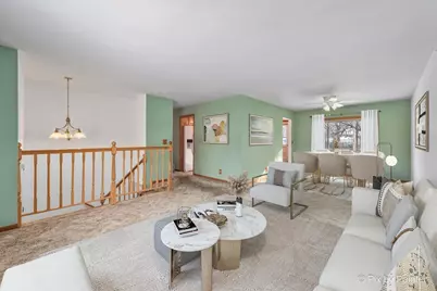 411 Krause Avenue, Streamwood, IL 60107 - Photo 4