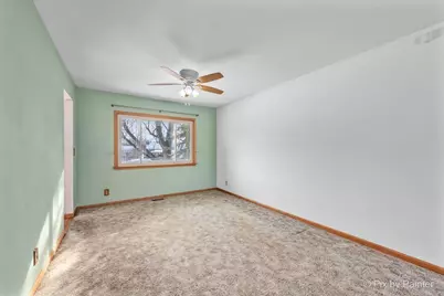 411 Krause Avenue, Streamwood, IL 60107 - Photo 8