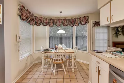 2601 Burton Drive, Westchester, IL 60154 - Photo 10