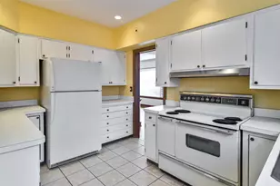 9534 Harding Ave, Evanston, IL 60203 - Photo 8