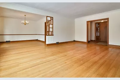 9534 Harding Avenue, Evanston, IL 60203 - Photo 4