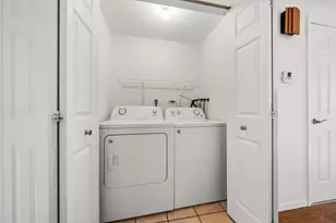 430 Normandie Ln, Round Lake Beach, IL 60073 - Photo 8