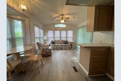 2795 E 28th Lot 586 Road, Seneca, IL 61360 - Photo 4