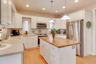 14267 Castlebar Trail, Woodstock, IL 60098 - Photo 8