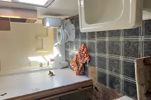 207 S Grove St, Rankin, IL 60960 - Photo 8