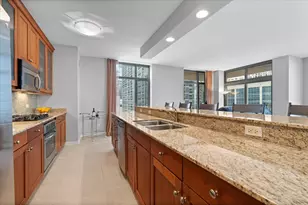530 N Lake Shore Dr, Chicago, IL 60611 - Photo 12