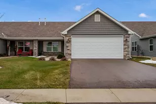 4489 Squaw Vly Dr, Loves Park, IL 61111 - Photo 2
