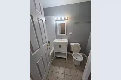 7011 S East End Avenue, Chicago, IL 60649 - Photo 4