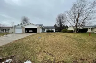 456 Birchwood Ln, Davis Junction, IL 61020 - Photo 1