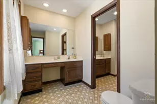 2302 Fulle St, Rolling Meadows, IL 60008 - Photo 26