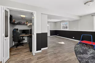 522 Apache Ln, Carol Stream, IL 60188 - Photo 16