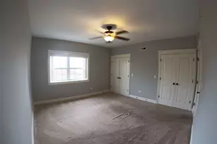 10765 Clock Tower Dr, Countryside, IL 60525 - Photo 12