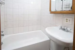 3645 S Wood St, Chicago, IL 60609 - Photo 18