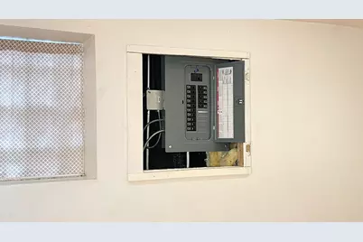 1318 N Menard Avenue, Chicago, IL 60651 - Photo 18