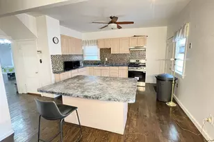 1318 N Menard Ave, Chicago, IL 60651 - Photo 6