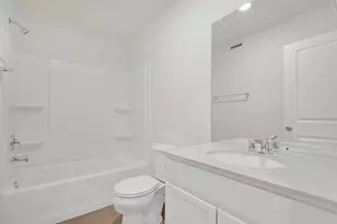 5917 Hawkweed Dr, Naperville, IL 60564 - Photo 16