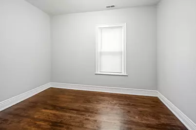 8548 S Exchange Avenue, Chicago, IL 60617 - Photo 12
