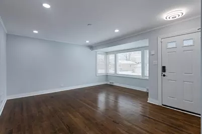 9107 S Dante Avenue, Chicago, IL 60619 - Photo 4