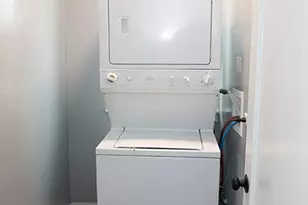 2026 W McLean Ave, Chicago, IL 60647 - Photo 8