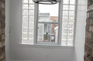 2026 W McLean Ave, Chicago, IL 60647 - Photo 12