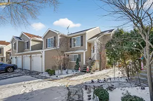 1913 Windsong Dr, Schaumburg, IL 60194 - Photo 2