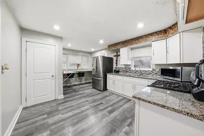 866 Greenbay Avenue, Calumet City, IL 60409 - Photo 16