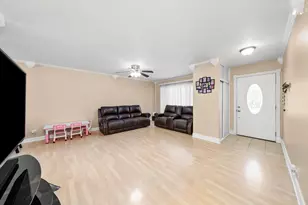 11 Greenfield Rd, Montgomery, IL 60538 - Photo 4