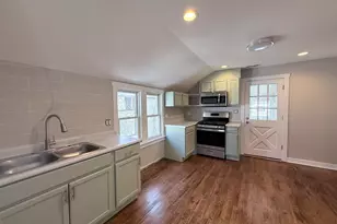 315 W 111th St, Chicago, IL 60628 - Photo 10