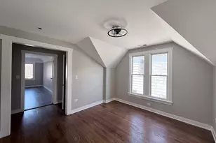 315 W 111th St, Chicago, IL 60628 - Photo 4