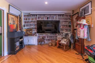 12 Robin Crest Rd, Hawthorn Woods, IL 60047 - Photo 6