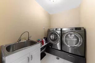 15513 Whitehall Ln, Orland Park, IL 60462 - Photo 16