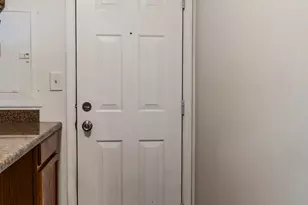 1525 S Lawndale Ave, Chicago, IL 60623 - Photo 10