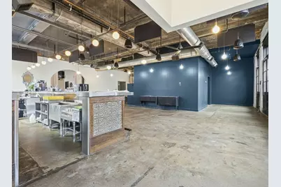 2500 W Chicago Avenue, Chicago, IL 60622 - Photo 2