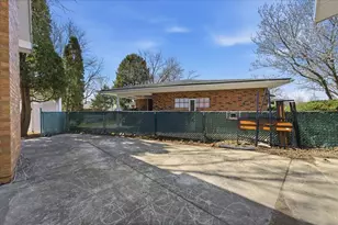 616 Seneca Dr, Aurora, IL 60506 - Photo 24