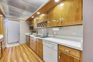 616 Seneca Dr, Aurora, IL 60506 - Photo 10