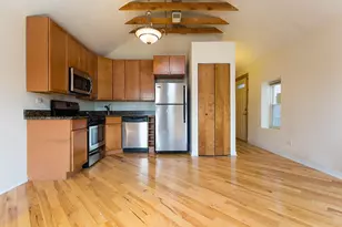 1338 W Erie St, Chicago, IL 60642 - Photo 4