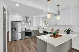 1212 W Healey St, Champaign, IL 61821 - Photo 16