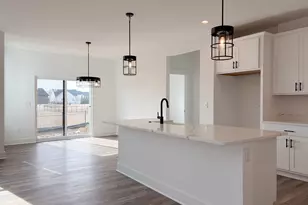 668 E Becker Pl, Sycamore, IL 60178 - Photo 32