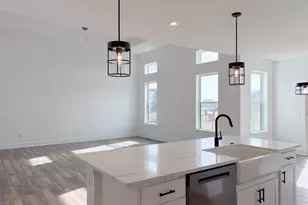 668 E Becker Pl, Sycamore, IL 60178 - Photo 20