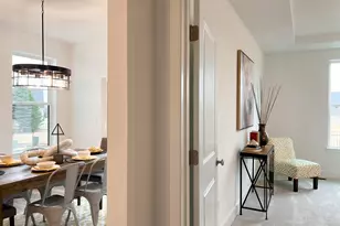 668 E Becker Pl, Sycamore, IL 60178 - Photo 20