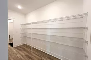 668 E Becker Pl, Sycamore, IL 60178 - Photo 4