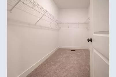 668 E Becker Place, Sycamore, IL 60178 - Photo 28